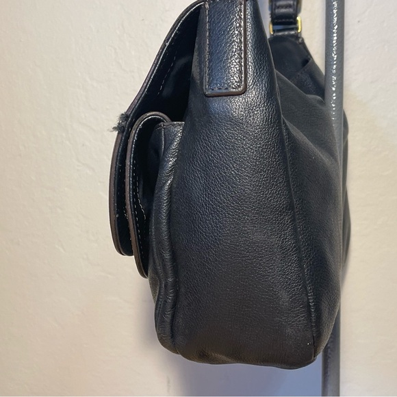 Fossil Black Leather Bag Double Flap Closure onf Front - Picture 5 of 15